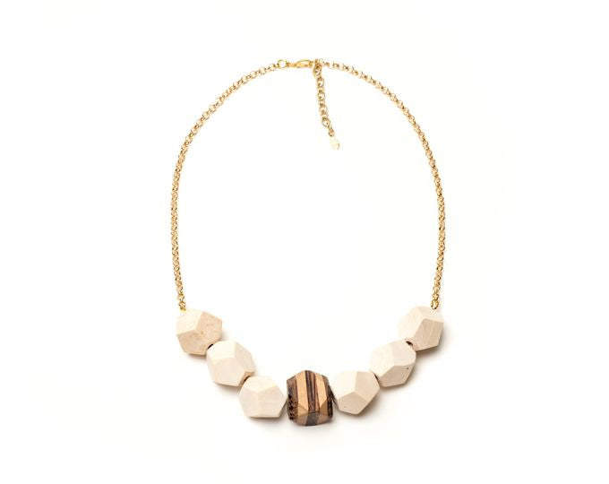 MUTED MOMENT NECKLACE