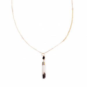 LOOKS THAT QUILL NECKLACE